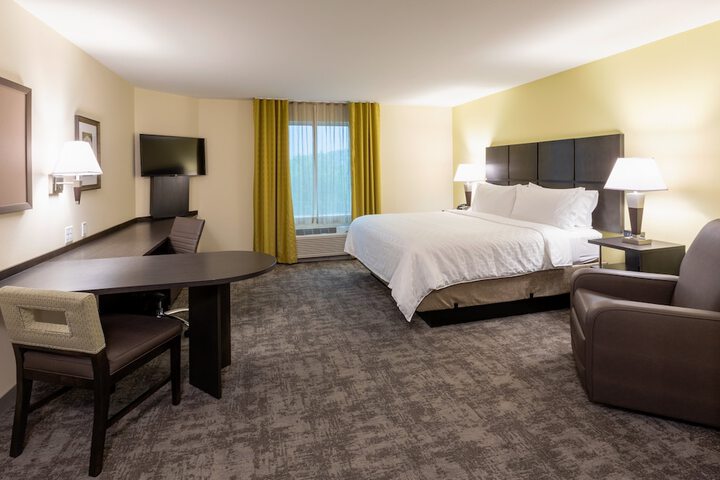 Room 15 of 37