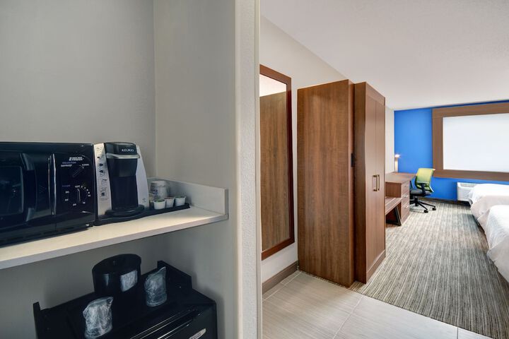 Room 18 of 41