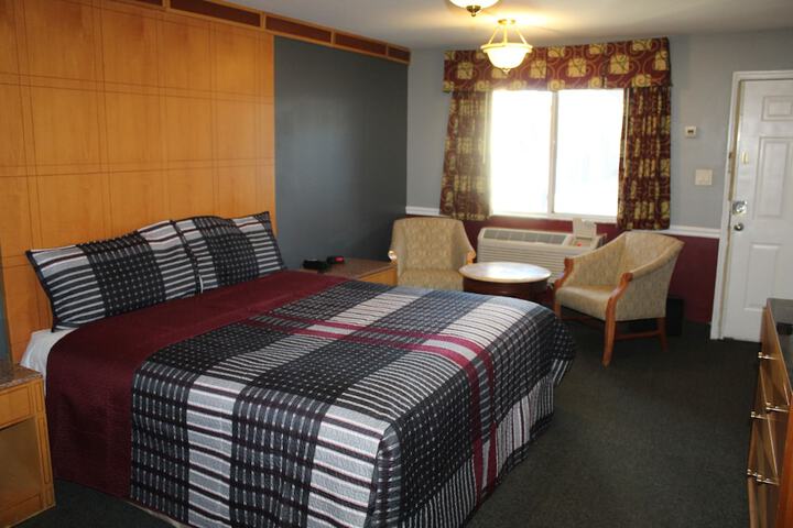 Room 35 of 99