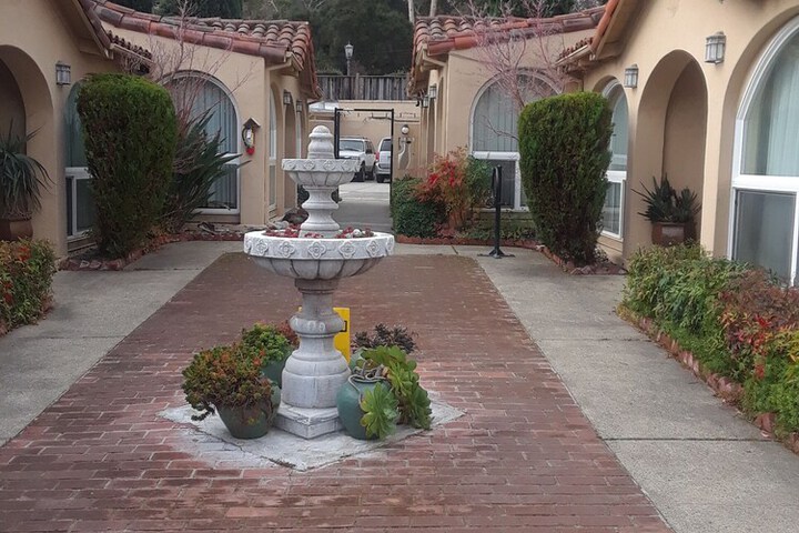 Los Gatos Garden Inn Hotel