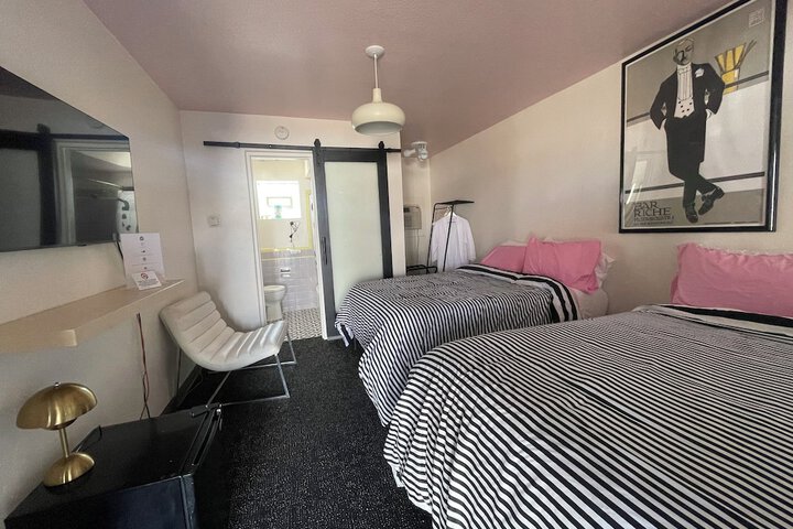 Room 106 of 129