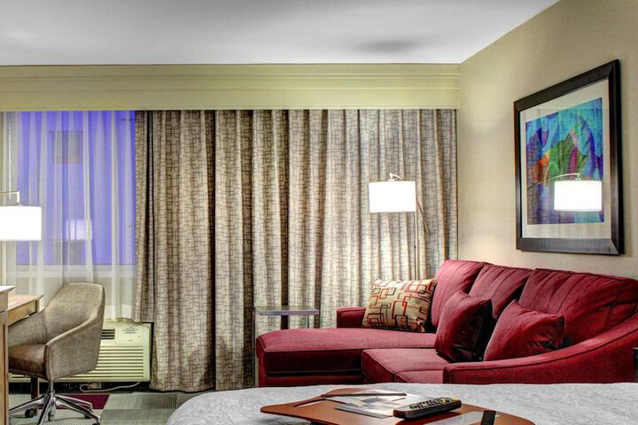 Room 28 of 39