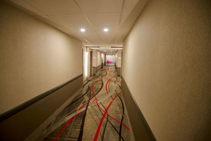 Ballroom/Hall 38 of 45