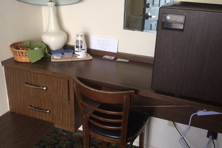 Room 7 of 30