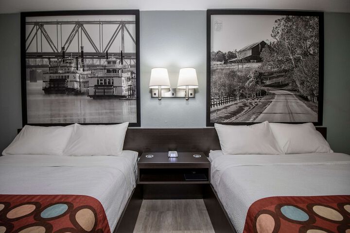 Room 9 of 19