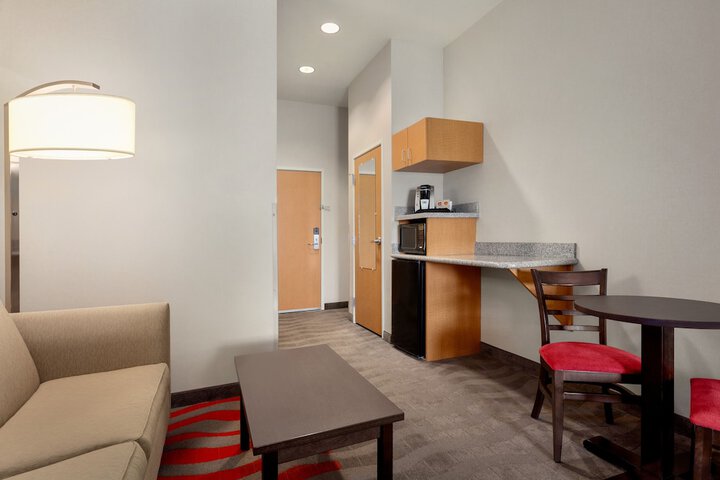 Room 26 of 84
