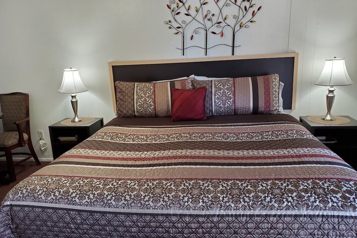 Room 9 of 39