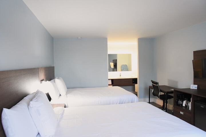 Room 32 of 56