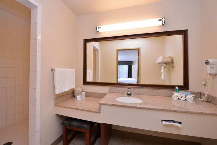 Room 73 of 111