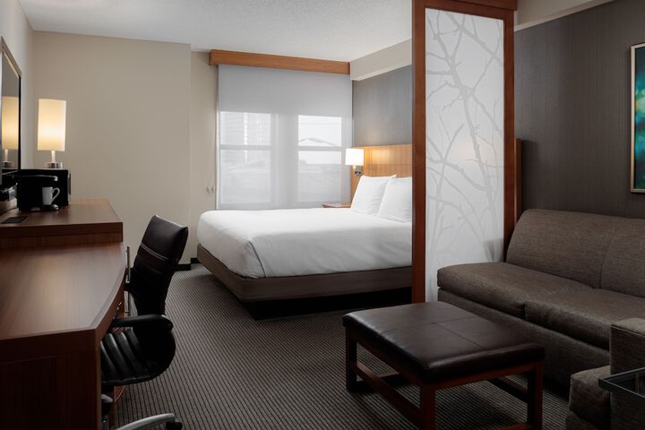 Room 18 of 34