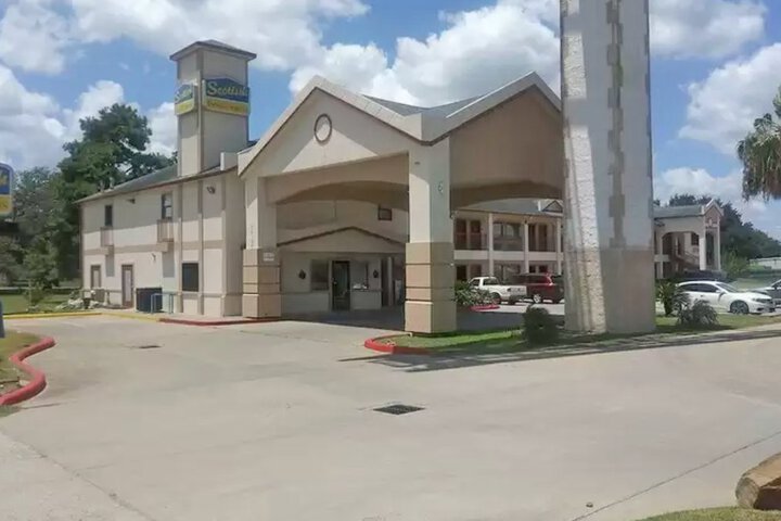 Hotel 2 of 24