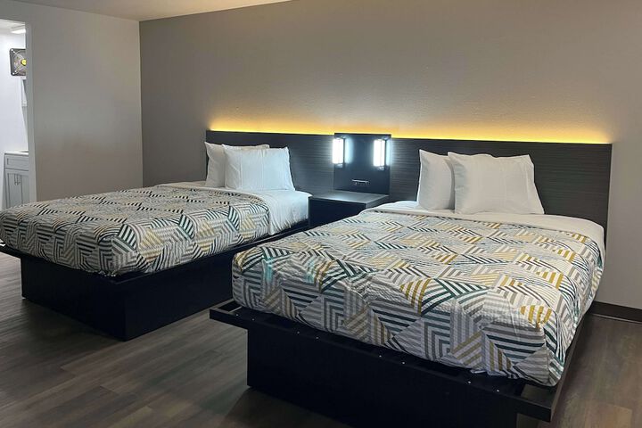 Room 7 of 26
