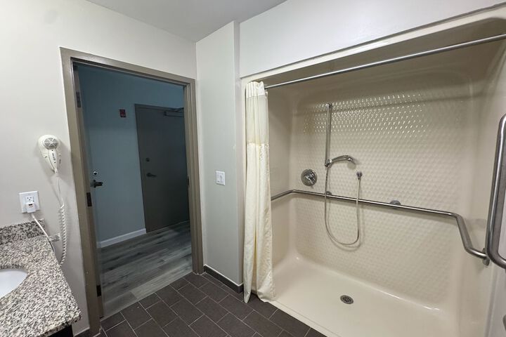 Wingate by Wyndham Bel Air I-95 Exit 77A / APG Area