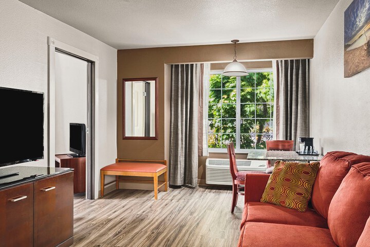 Room 54 of 91