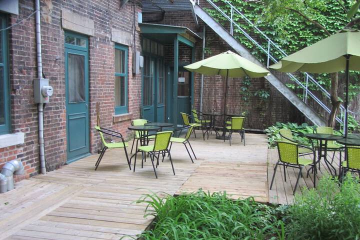 Terrace/Patio 35 of 40