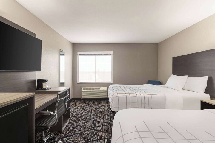 Room 10 of 39
