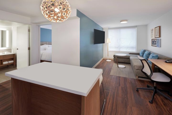 Room 18 of 47