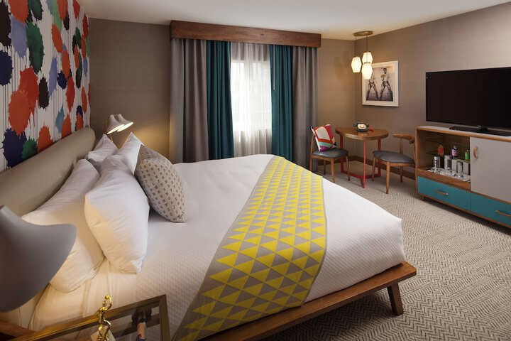 Room 16 of 26