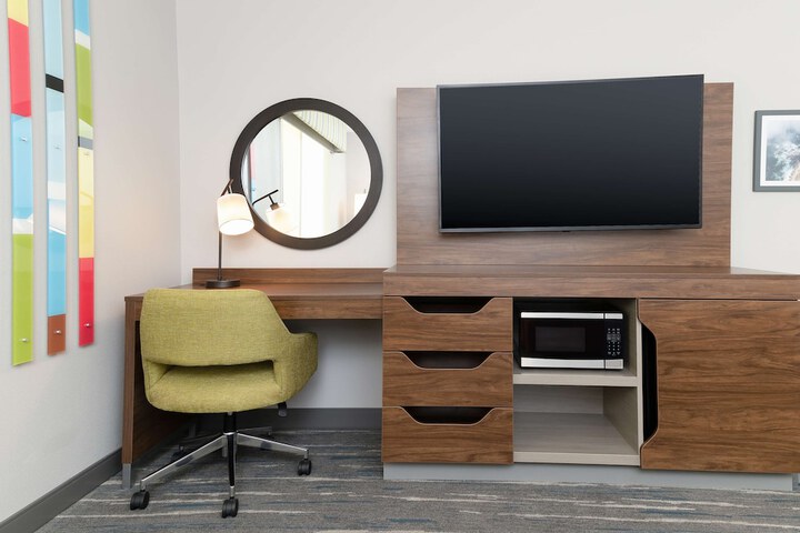 Room 35 of 51
