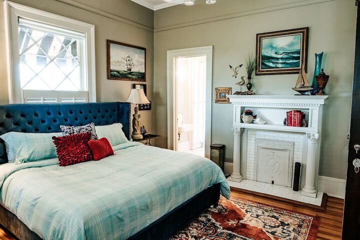 Heritage House Bed & Breakfast - Boutique Adults-Only Inn