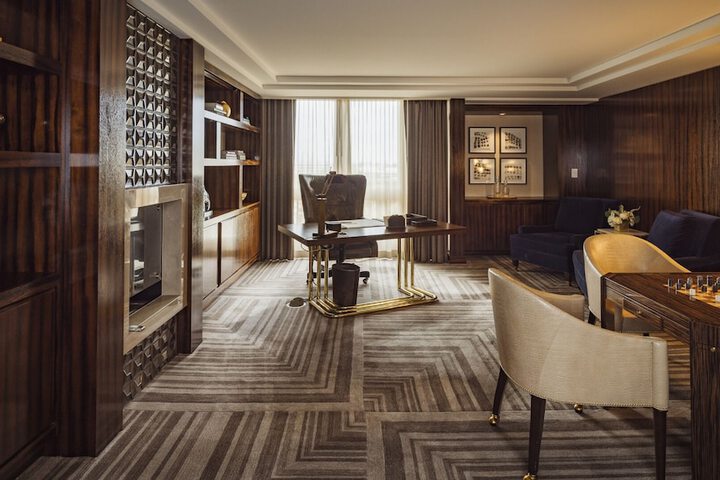 LErmitage Beverly Hills