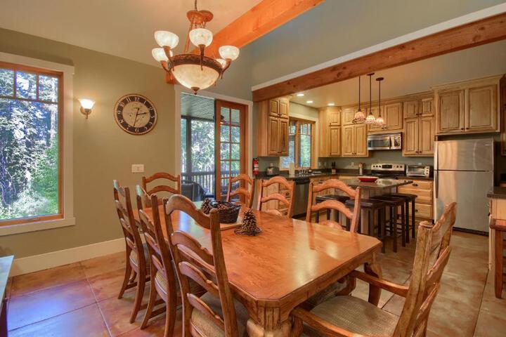 Aspen House in Fish Camp- 2 Miles from Yosemites South Entrance