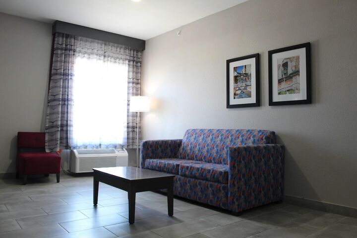 La Quinta Inn and Suites by Wyndham Schertz-San Antonio-Selma