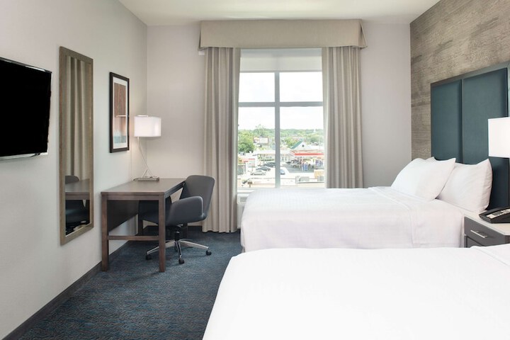 Room 20 of 52