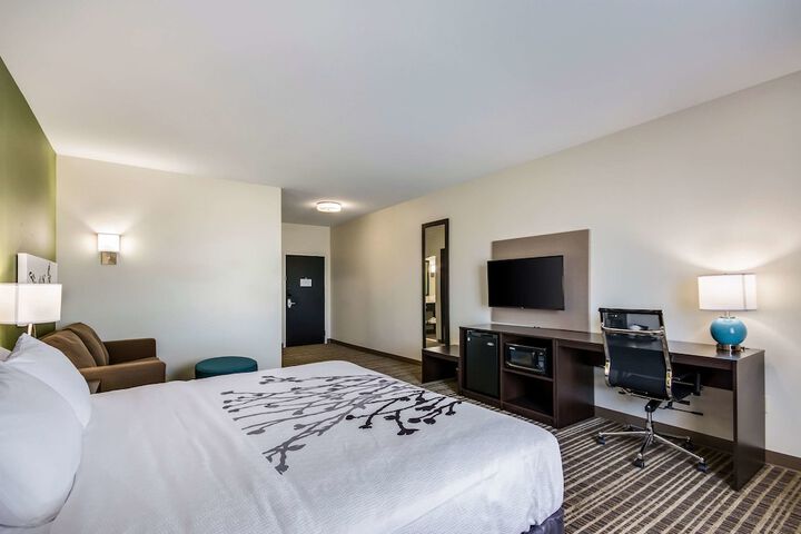 Room 42 of 63