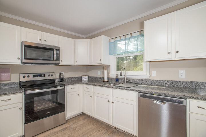 Cardinal Seas 5 Bedroom Home by RedAwning