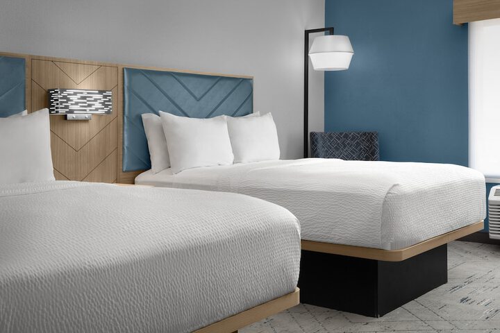 Holiday Inn Express Hotel & Suites DFW West - Hurst by IHG