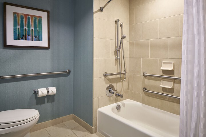 Room 14 of 22