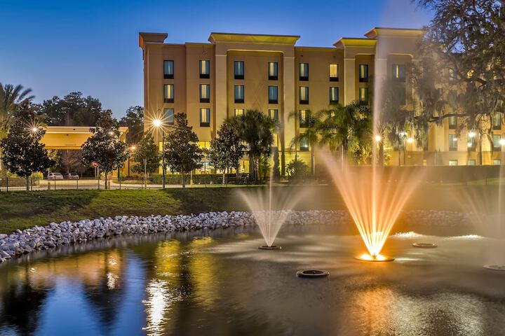 Hotel Exterior 70 of 70