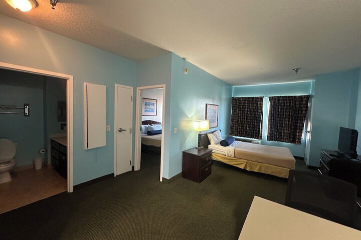 Room 38 of 41