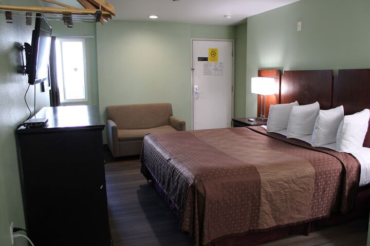 Room 21 of 35