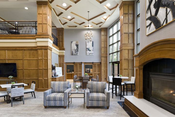 Clubhouse Hotel Suites Sioux Falls