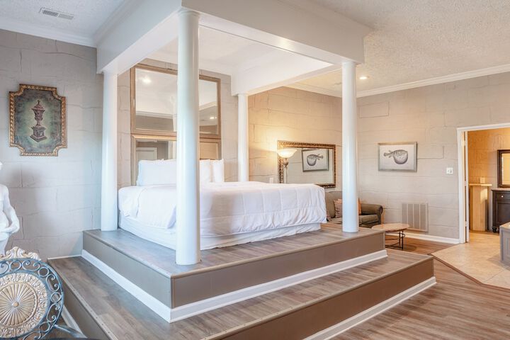 Atlantis Inn