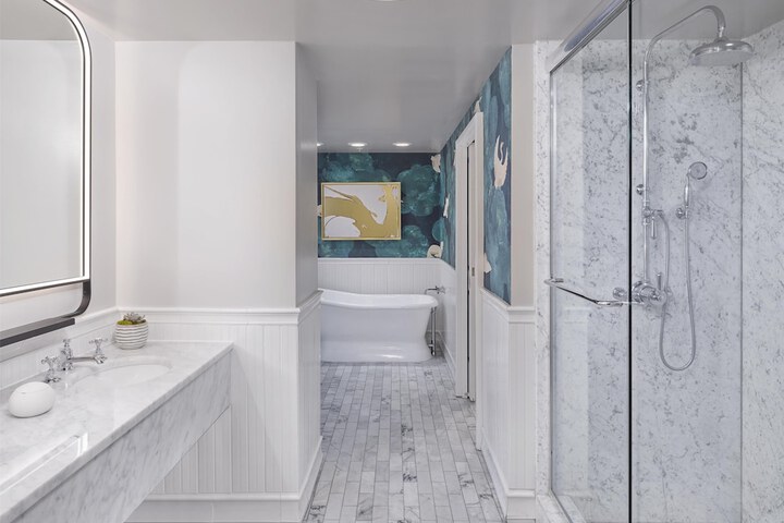 Cameo Beverly Hills LXR Hotels & Resorts