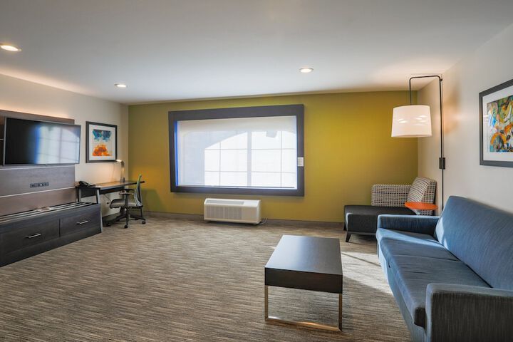 Room 15 of 47
