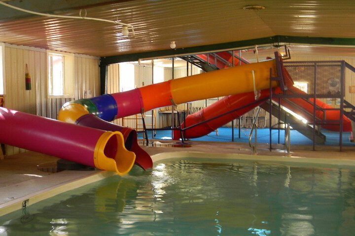 Pool 10 of 46