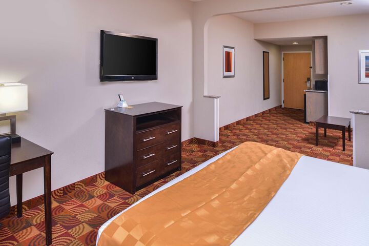 Room 26 of 34