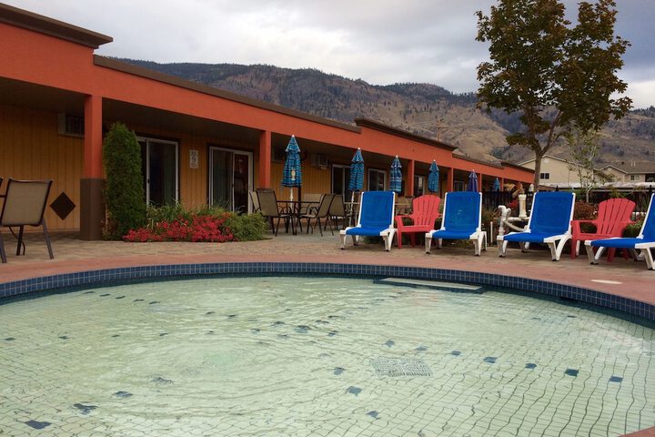 Pool 4 of 38