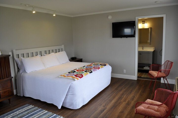 Room 43 of 59