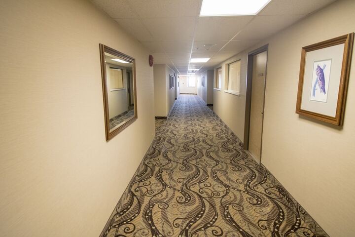 Ballroom/Hall 39 of 41