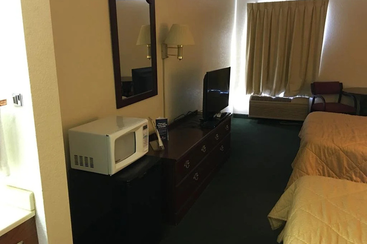 Arlington Inn & Suites