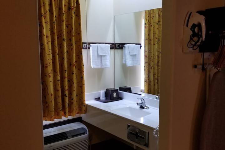 Texas Inn and Suites RGV