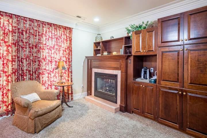 Whitestone Inn