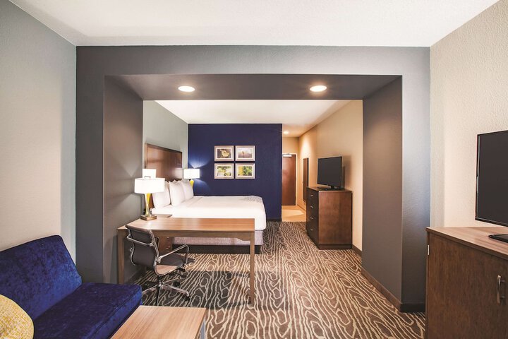 Room 13 of 31