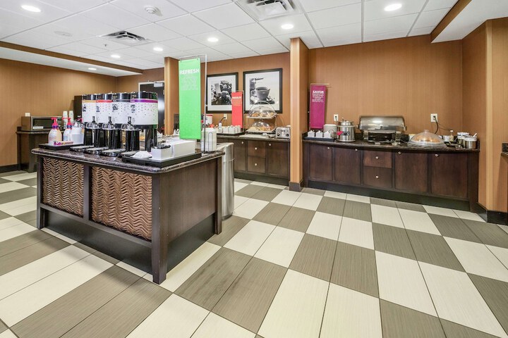 Hampton Inn & Suites Tulsa / Catoosa