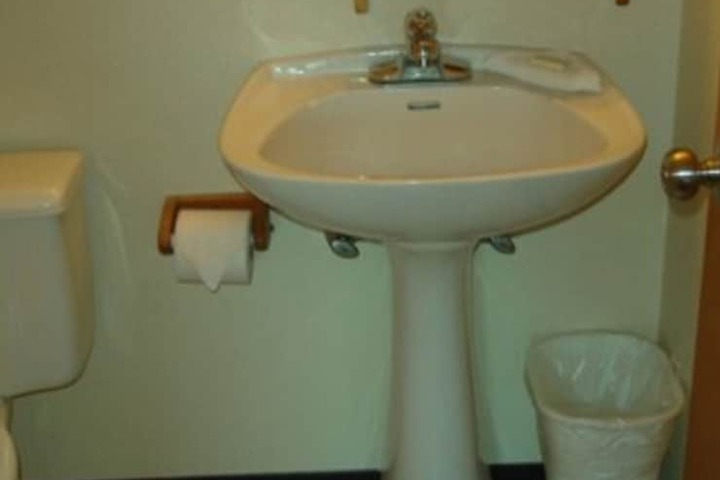 The Dublin House Motel